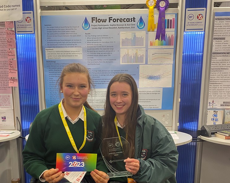 Ava Clare and Sophie Brennan with their Irish Research Council Special Award at their project stand at the BT Young Scientist and Technology Exhibition in the RDS, Ballsbridge, Dublin.